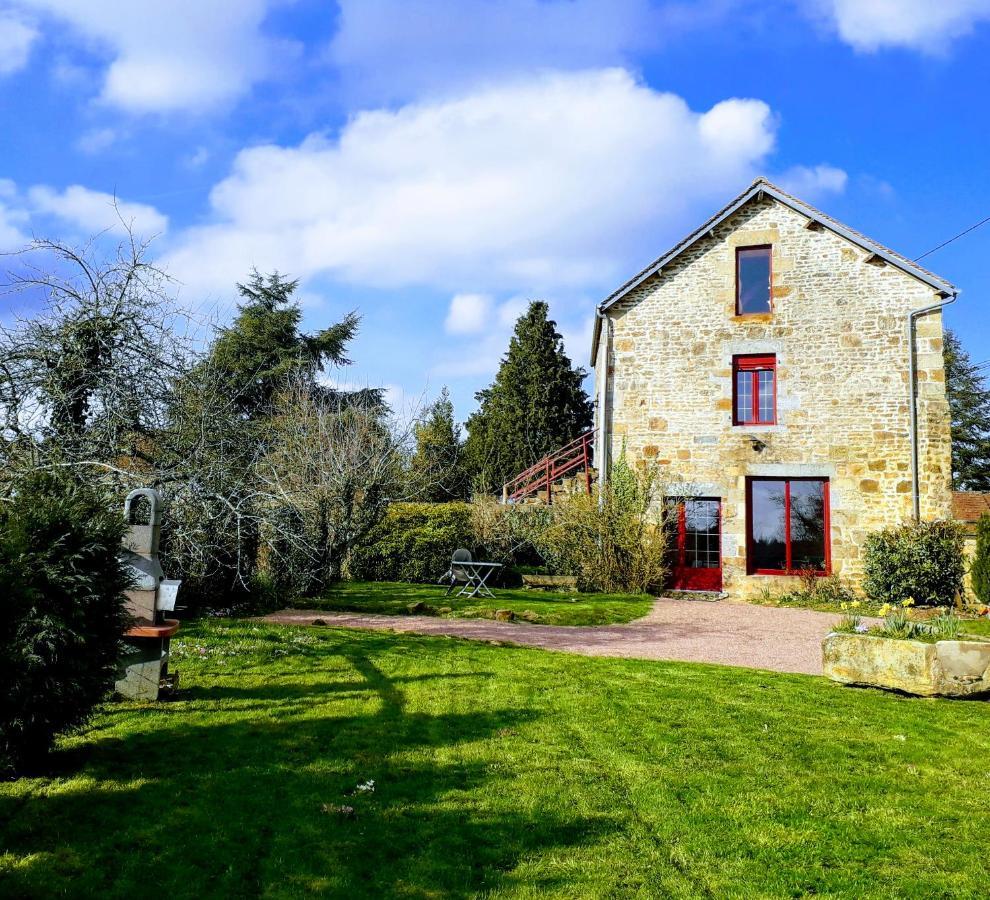 Le Gite Du Jardinier Saint-Martin-l'Aiguillon Exterior photo